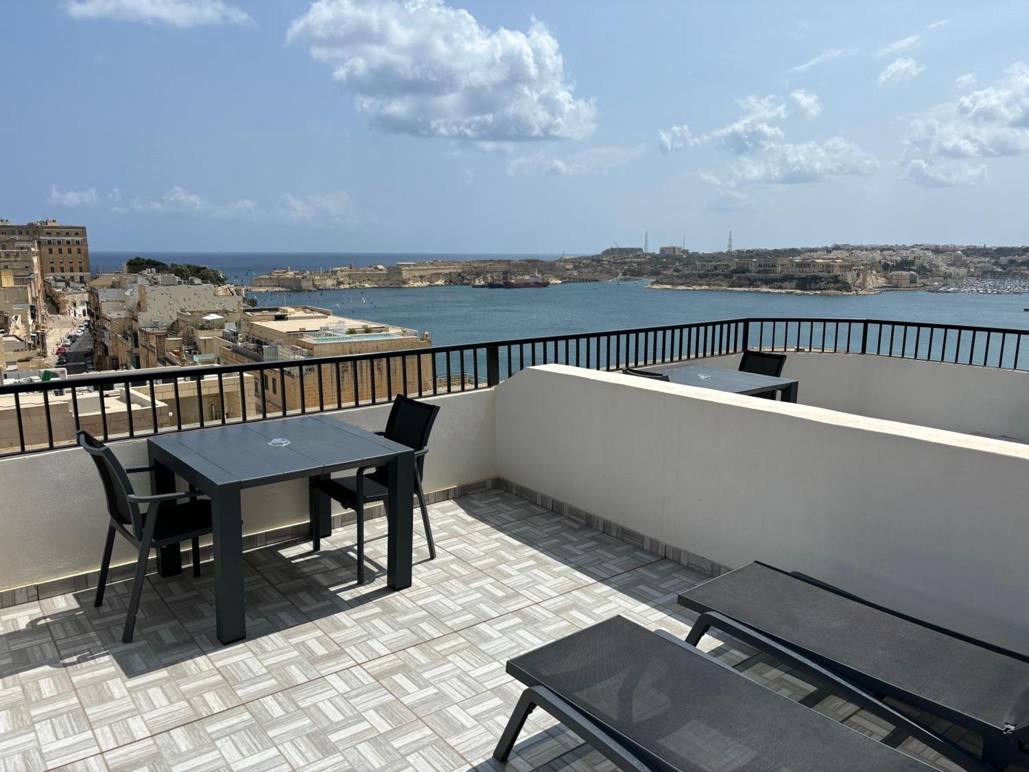 Grand Harbour Hotel Valletta Ngoại thất bức ảnh
