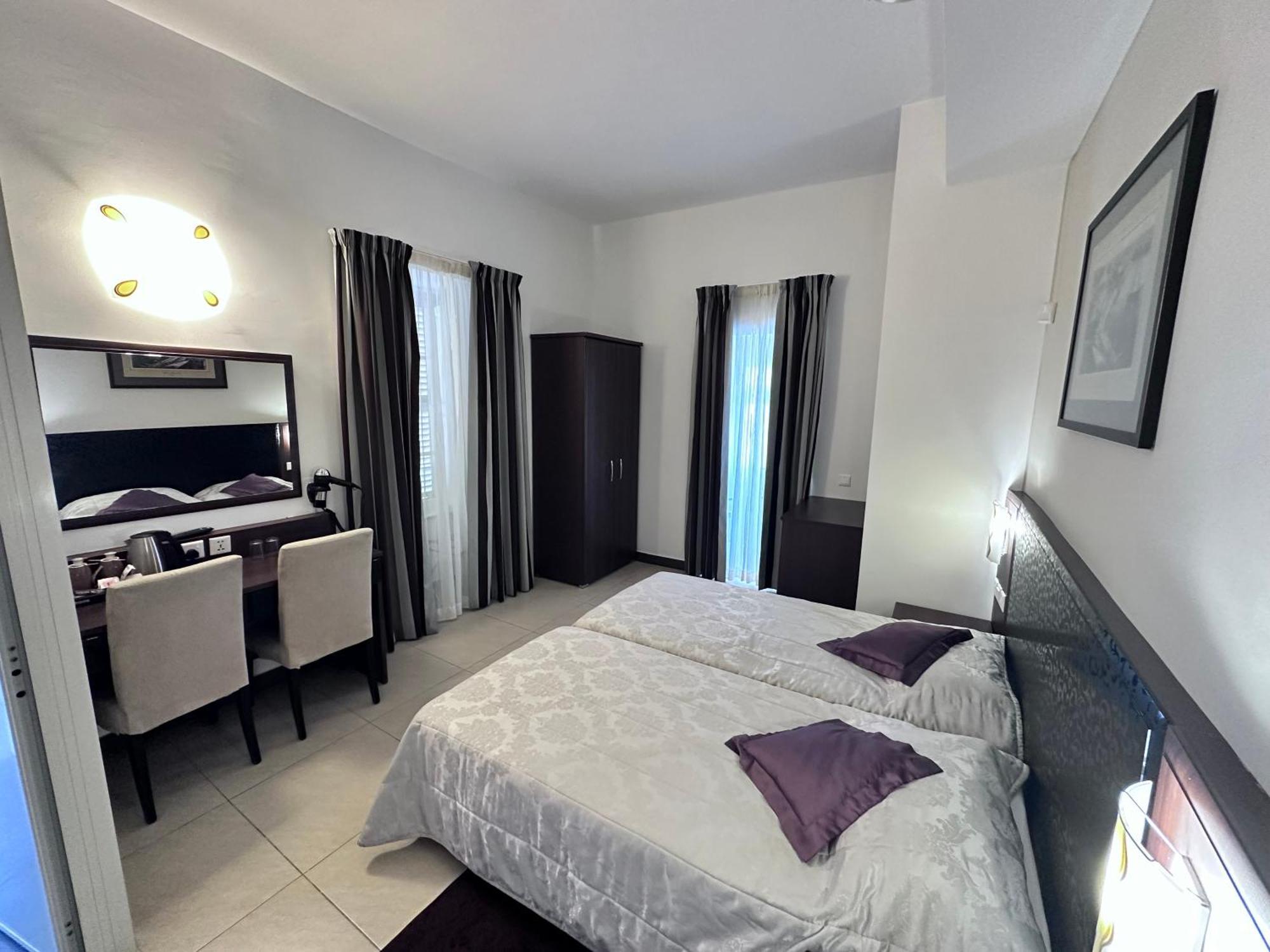 Grand Harbour Hotel Valletta Ngoại thất bức ảnh